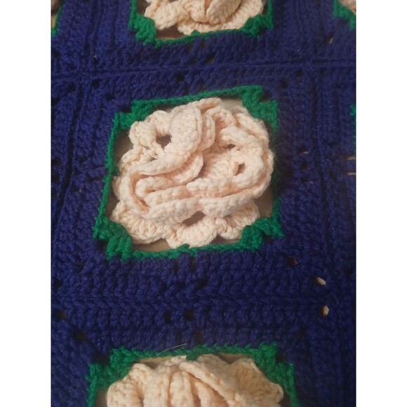 Vintage 3d Rose Granny Square  Handmade Crochet  Blanket Navy Pink 41x62 Cottage - Picture 3 of 5